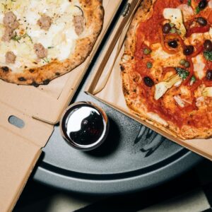 Cheese Burst Curst pizza (Balck Olive, Onion, Paneer, Corn)